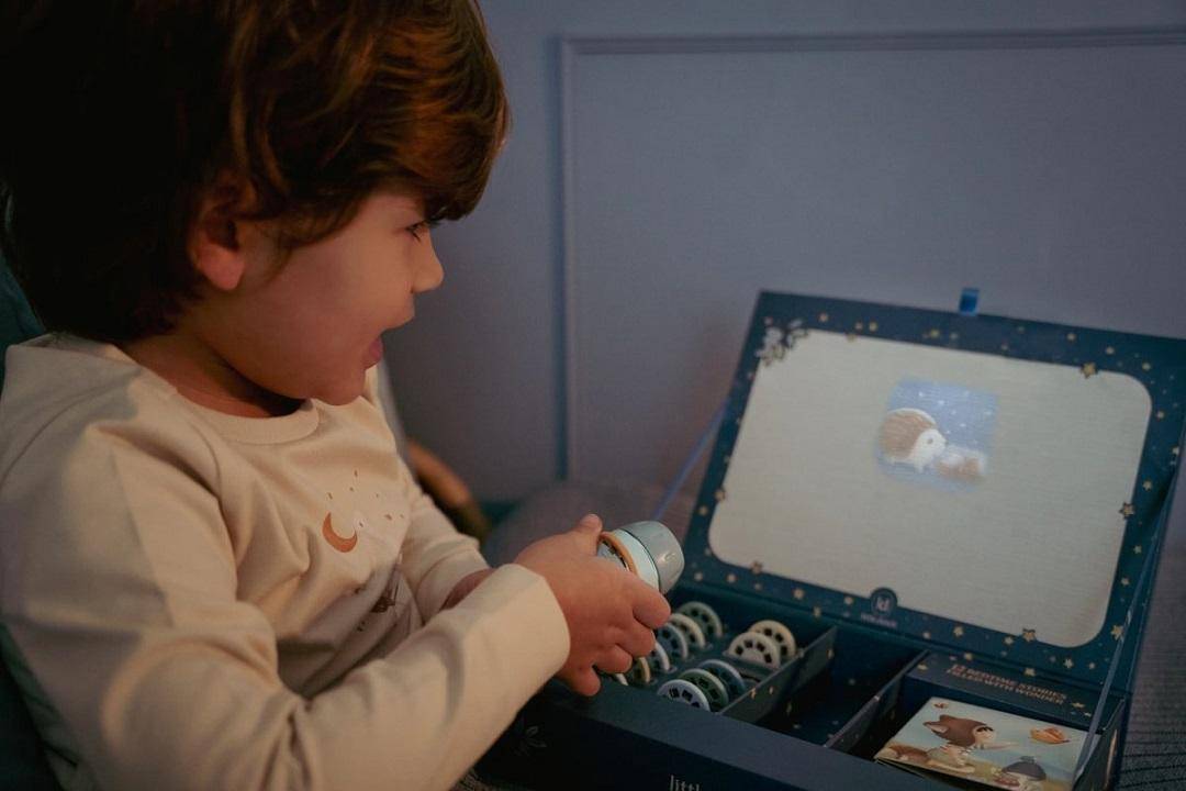 Little Dutch Geschichten Projektor Taschenlampe Blau