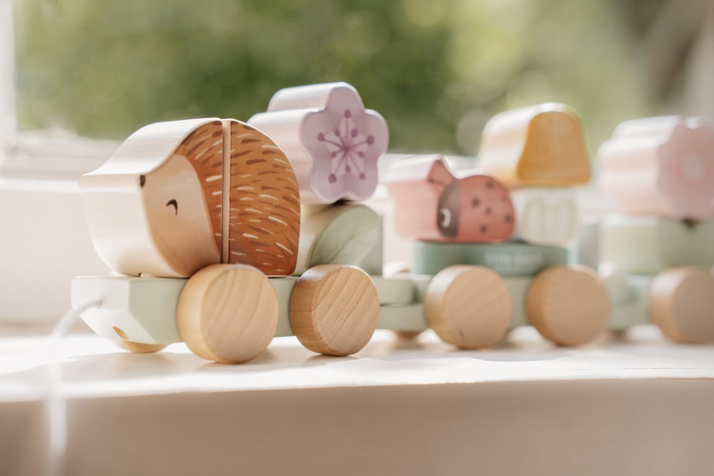 Holz Zug Igel Fairy Garden "Zur Taufe" Little Dutch