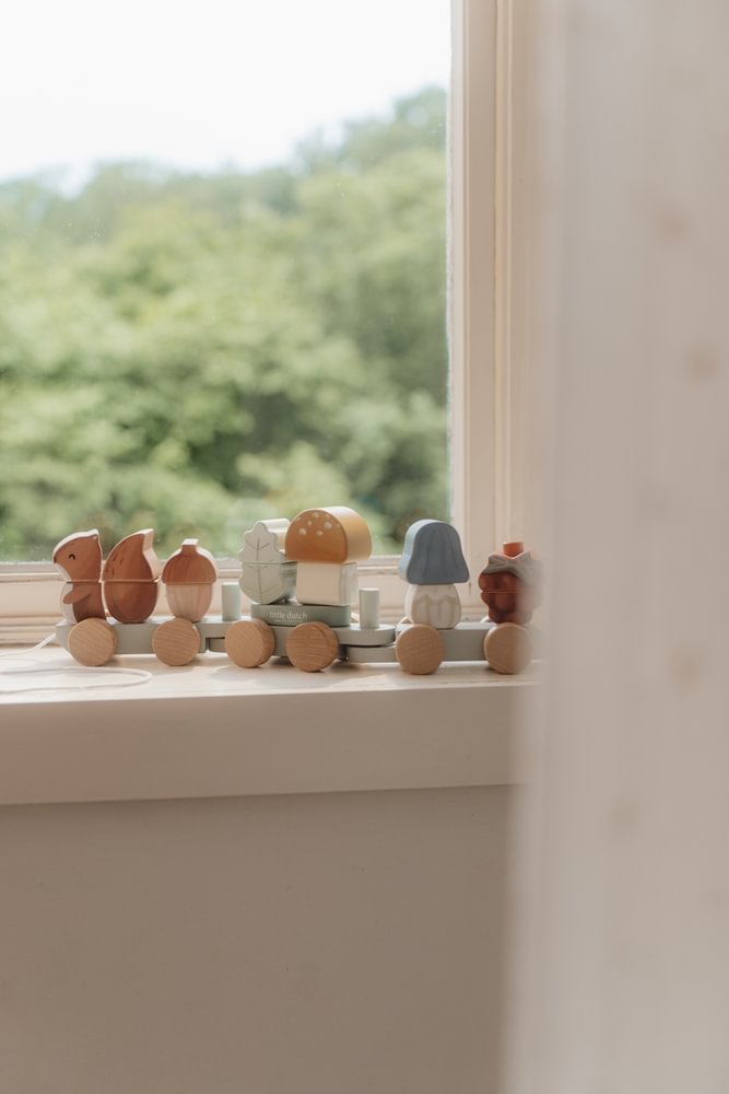 Holz Zug Eichhörnchen Forest Friends "Zur Taufe"  Little Dutch