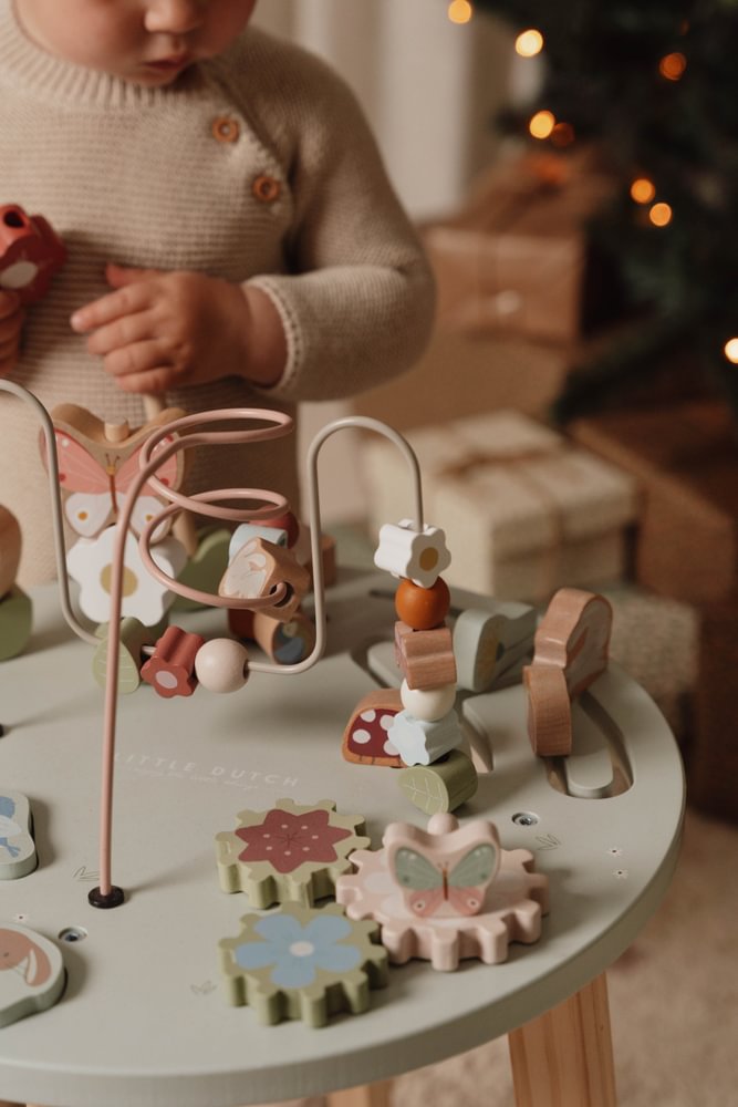 Aktivitäten Tisch Little Farm mit Namen Little Dutch