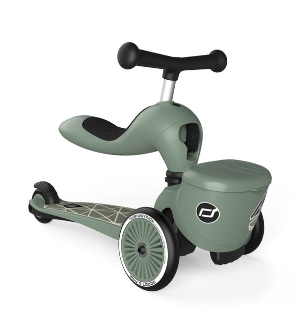 Highwaykick 1 Lifestyle green lines