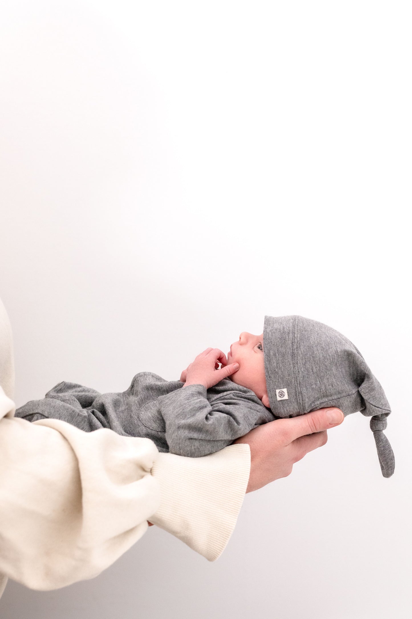 Cloby Mütze mit UV-Schutz grau Beanie Knot stone grey