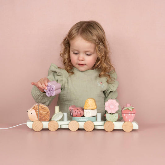 Little Dutch rosa Holz Eisenbahn mit Steck-Formen Igel - Fairy Garden