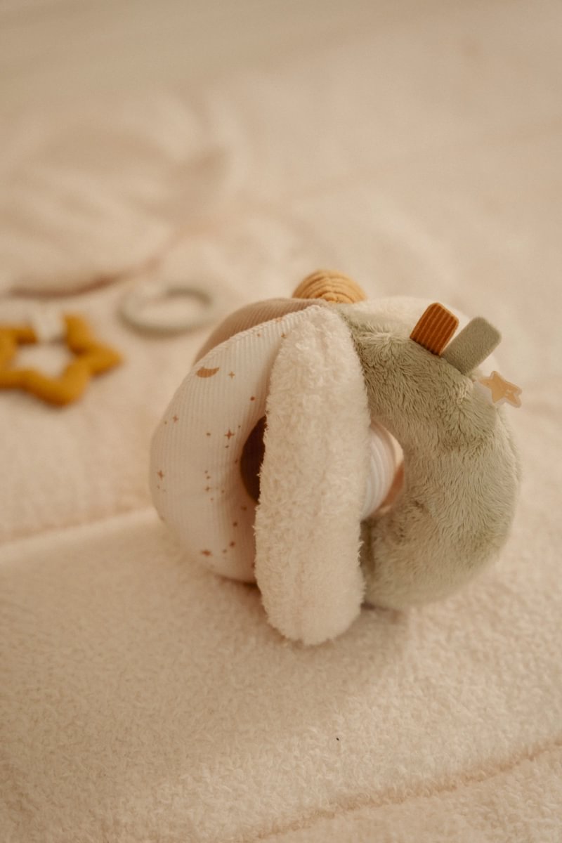 Little Dutch Greifball beige 16 cm Newborn Naturals