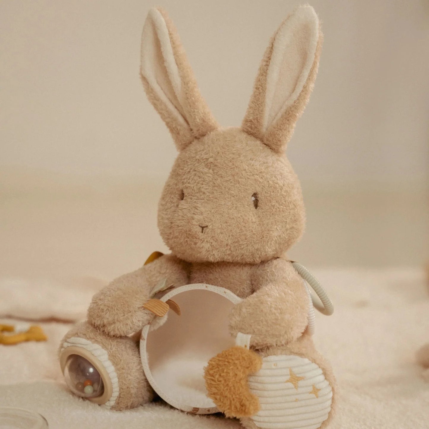 Little Dutch Aktivitätenkuscheltier beige Baby Bunny GRS
