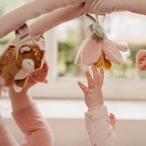 Little Dutch rosa Aktivitäten Spieldecke mit Bogen Fairy Garden