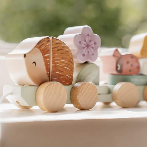 Little Dutch rosa Holz Eisenbahn mit Steck-Formen Igel - Fairy Garden