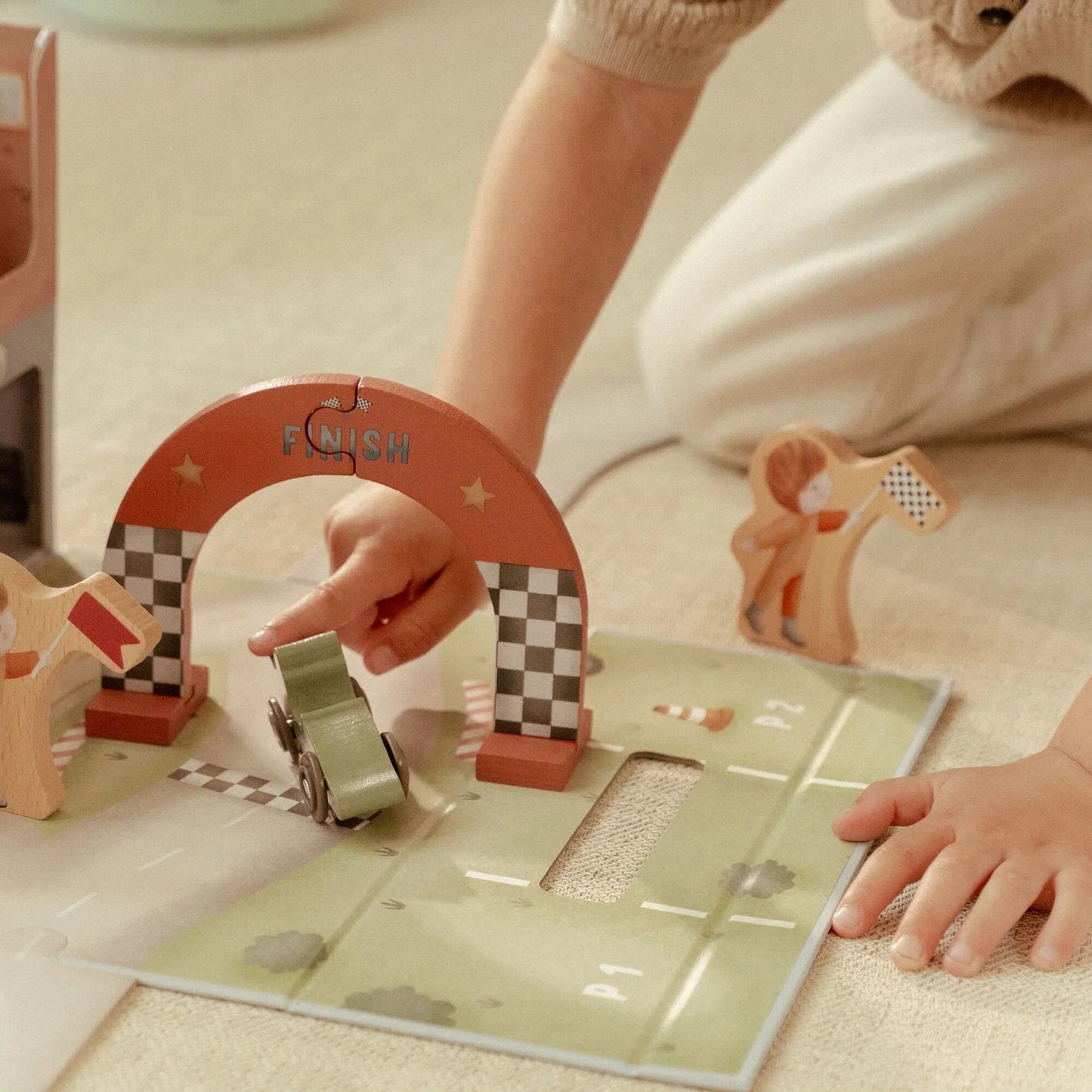 Little Dutch Holzrennbahn im Spielkoffer Essentials