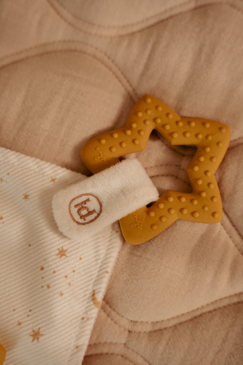 Schmusetuch mit Beißring abnehmbar Newborn Naturals Little Dutch